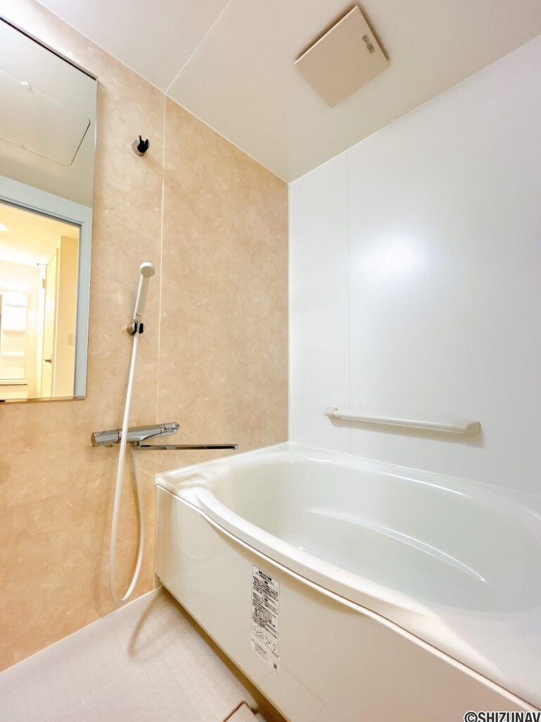 【浴室】前所有者様にて令和3年に交換済みの浴室です。