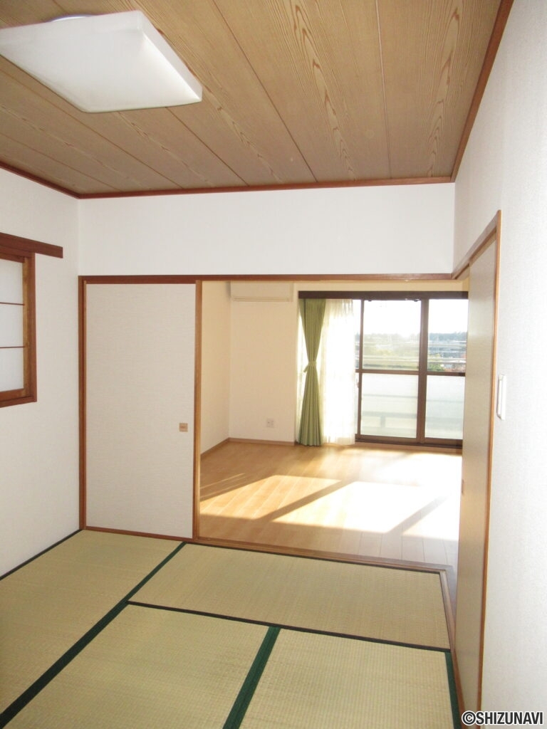 グリーンタウンぐみ沢507　内観