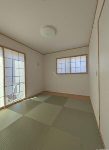 和室：リビングとつながる5.25帖の癒し空間。