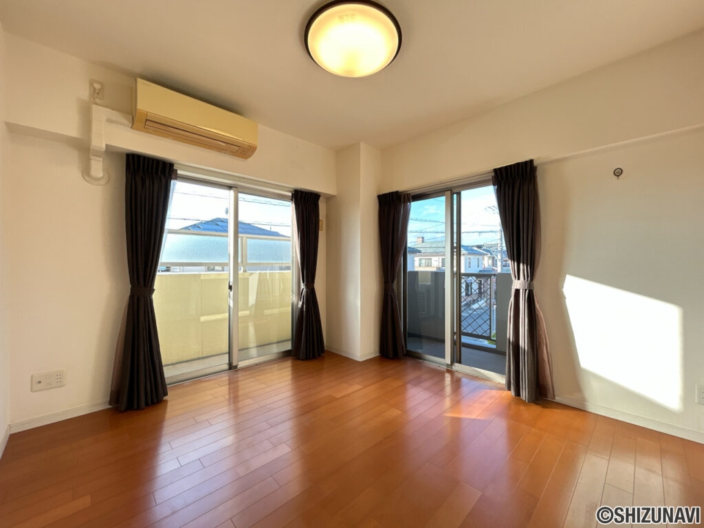 【洋室（1）7帖】