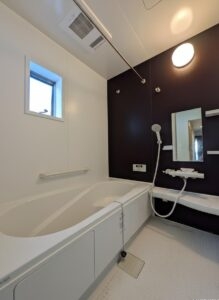 浴室：浴室乾燥機＋物干し付で乾燥スペースとしても活躍しそうです！