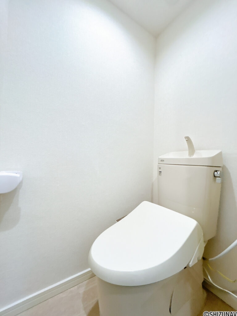 【トイレ】前所有者様にて令和3年に交換済みのトイレです。