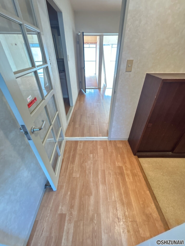 【廊下】