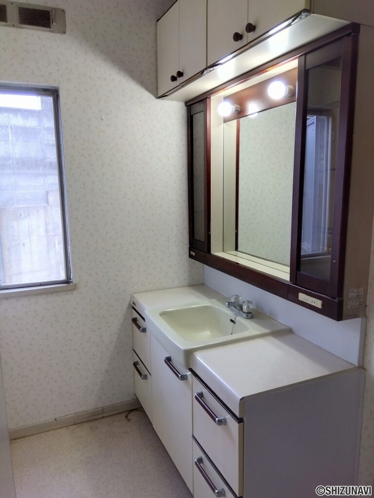 富士市今泉　中古住宅　内観