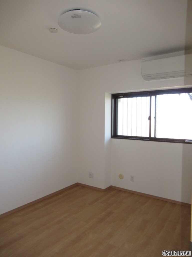 グリーンタウンぐみ沢507　内観