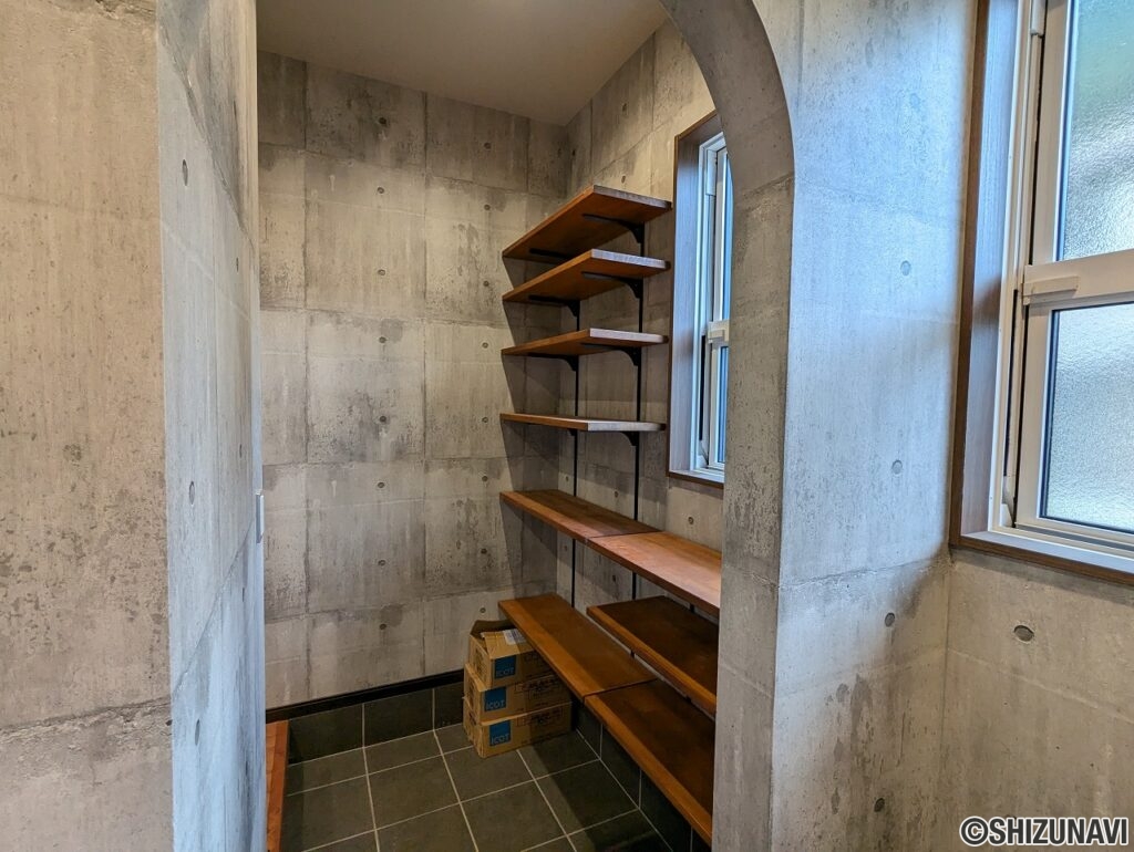 シューズクローク