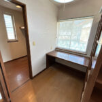 【2階東側洋室書斎】