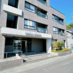 【マンションエントランス】