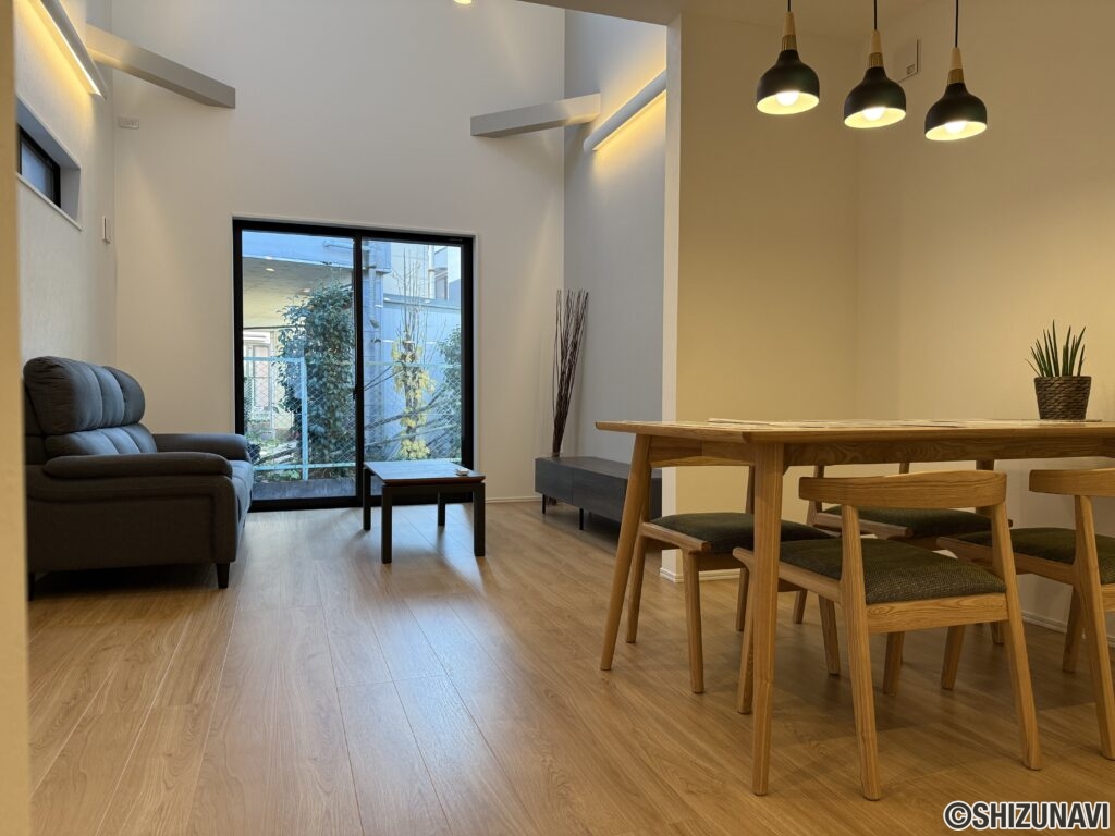 明るいリビング