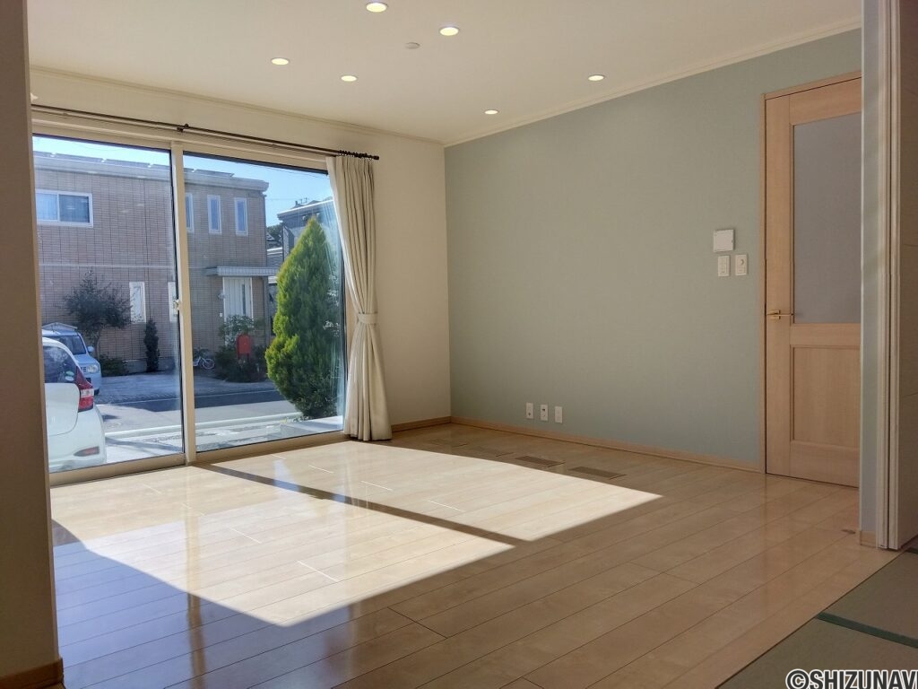 函南町平井　セキスイハイム中古住宅　内観