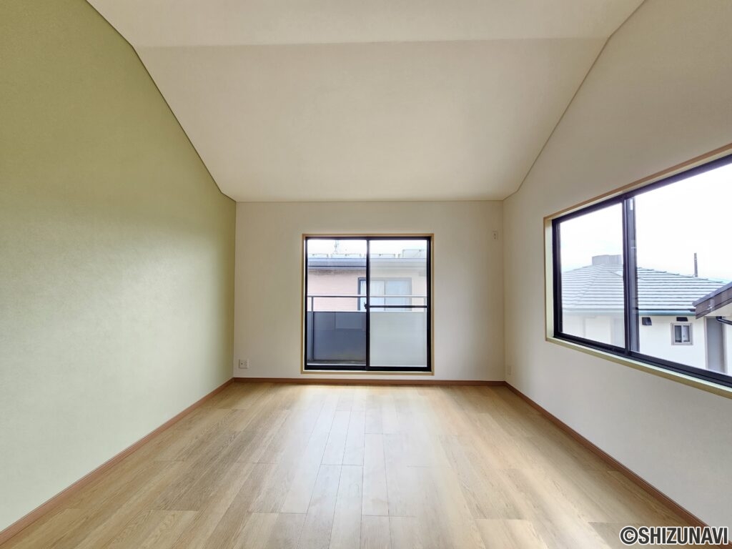 2階　洋室約10帖