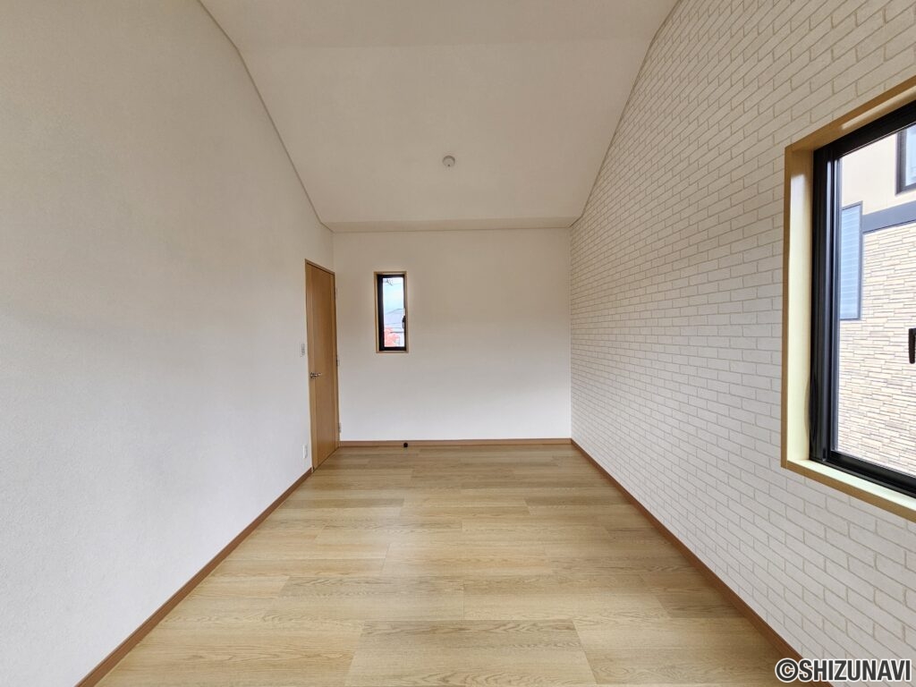 2階　洋室約7.5帖