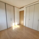 2階　洋室約5帖