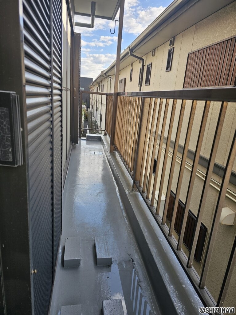 2階　バルコニー