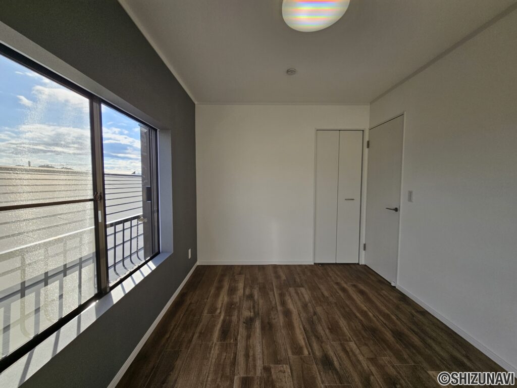 3階　洋室約6帖