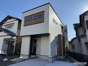 【2025年9月完成】静岡市駿河区 中吉田 2階建 ３ＬＤＫ+WIC 即入居可。の物件画像