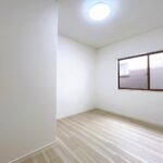 2階中央洋室　別角度です。