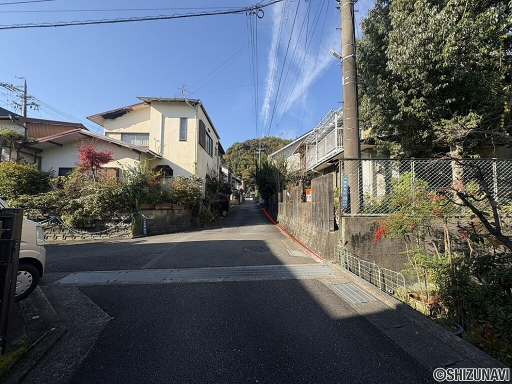 前面道路（東から撮影）　横砂東町　売土地