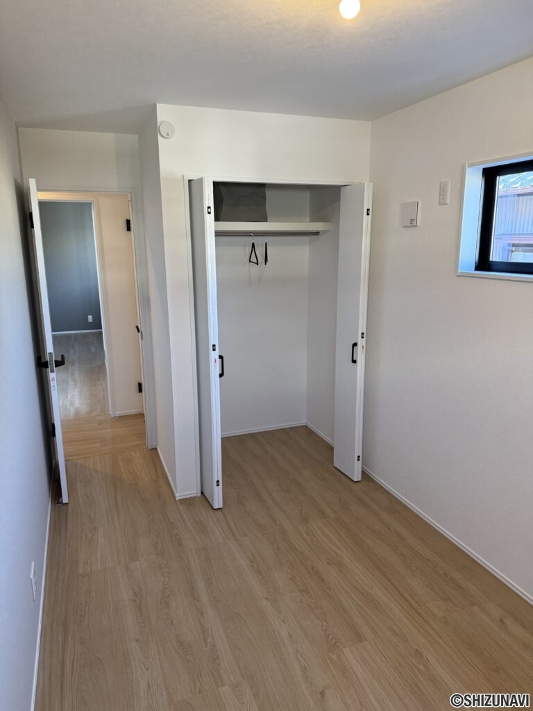 洋室5.2帖　CL西側　