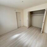 ２階洋室（6.12帖）です