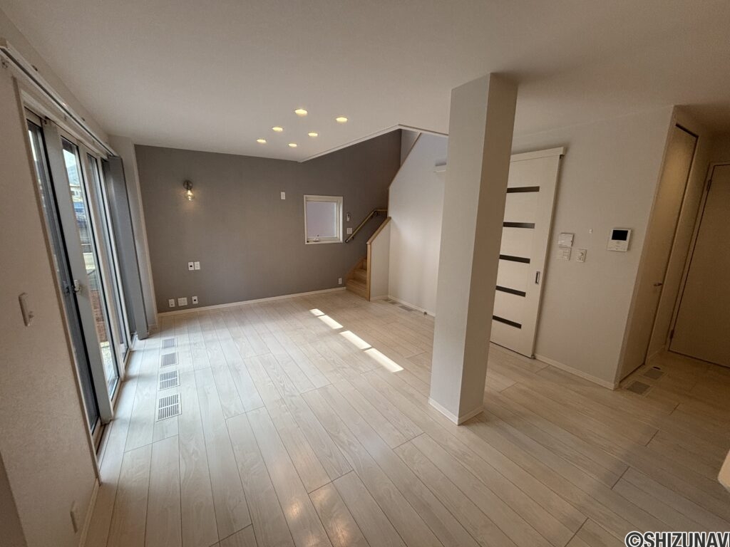 富士市松岡　戸建　内観