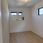 洋室5.2帖　東側　