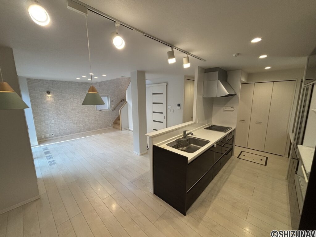 富士市松岡　戸建　内観