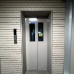 マンション内エレベーターです