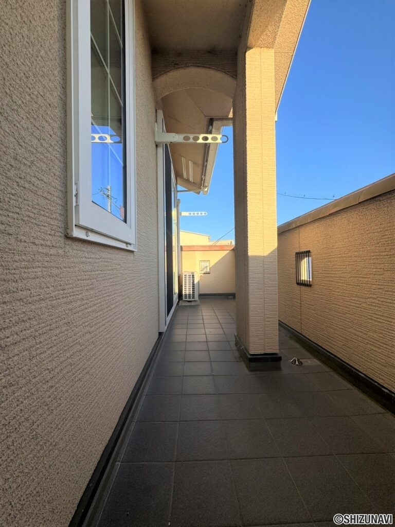 バルコニーも使い勝手の良い大きさですよ♪