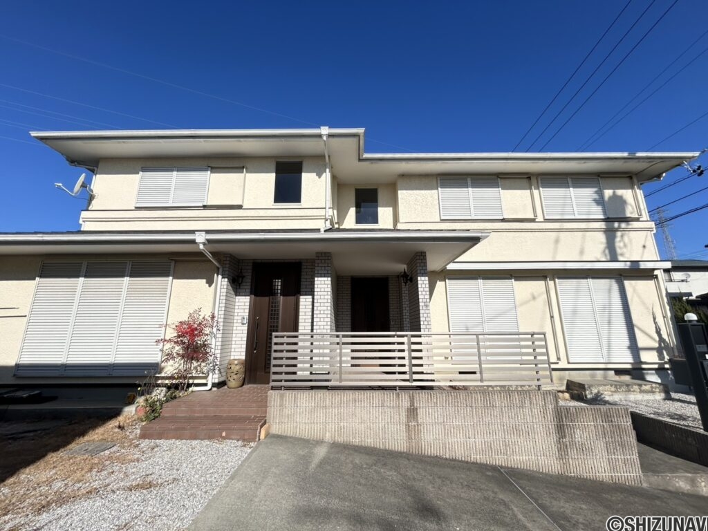 外観でございます。