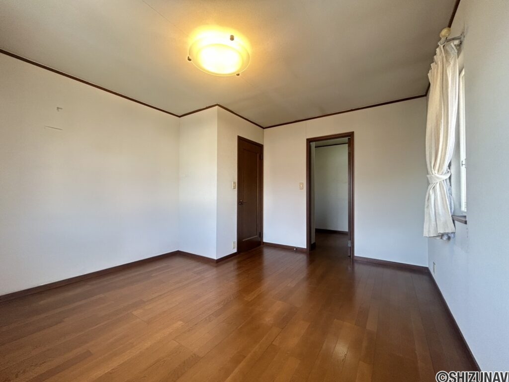 2階洋室になります。
