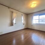 2階洋室になります。