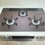 キッチン3口コンロになります。