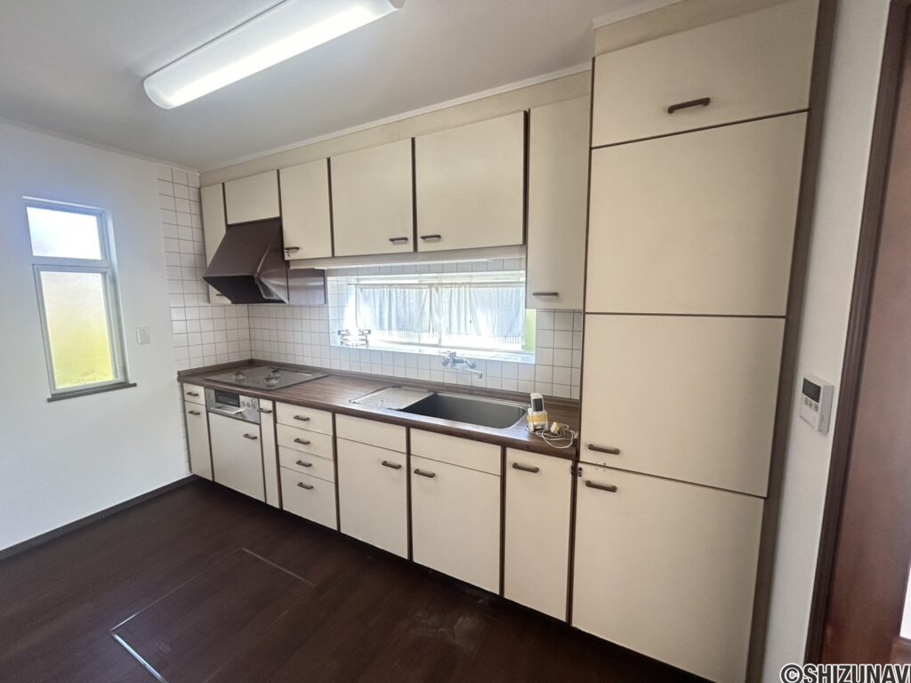 キッチンになります。
