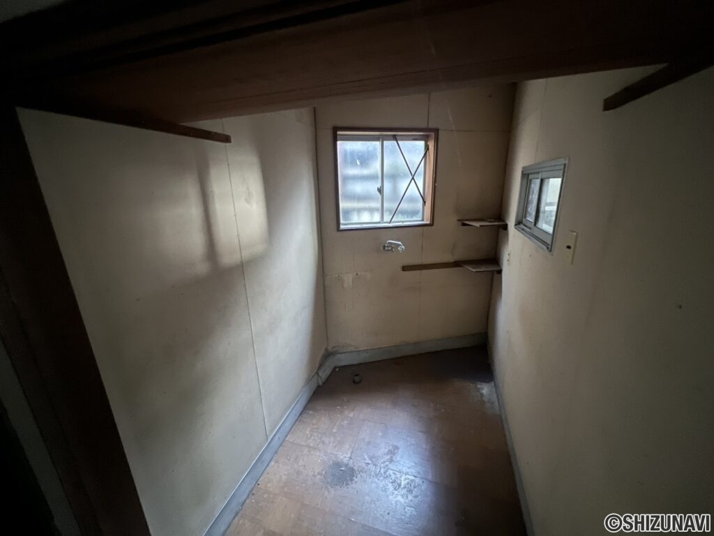 1階納戸です