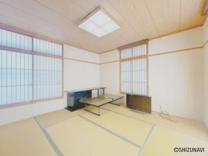 中丸2階8帖和室