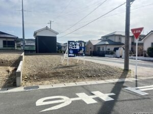 【仲介手数料不要、建築条件なし】袋井市愛野南4丁目分譲地内の角地の物件画像