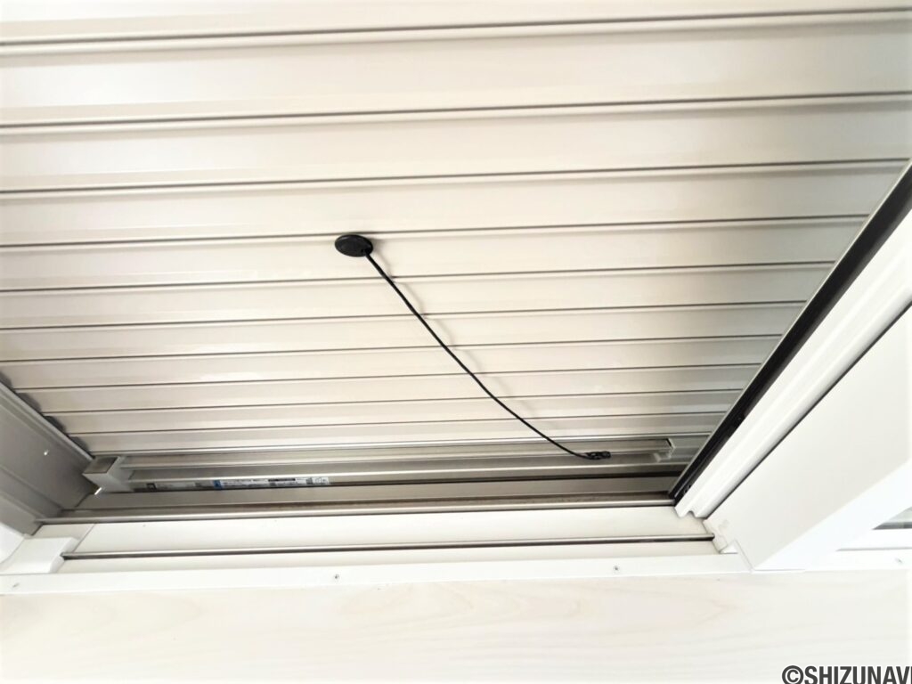 １号棟・３号棟・４号棟　共通開け閉めしやすいシャッターです。