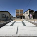 ４号棟　外観駐車場広々！