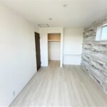 ３号棟　２階主寝室ウォークインクローゼット・デスクスペース付き！