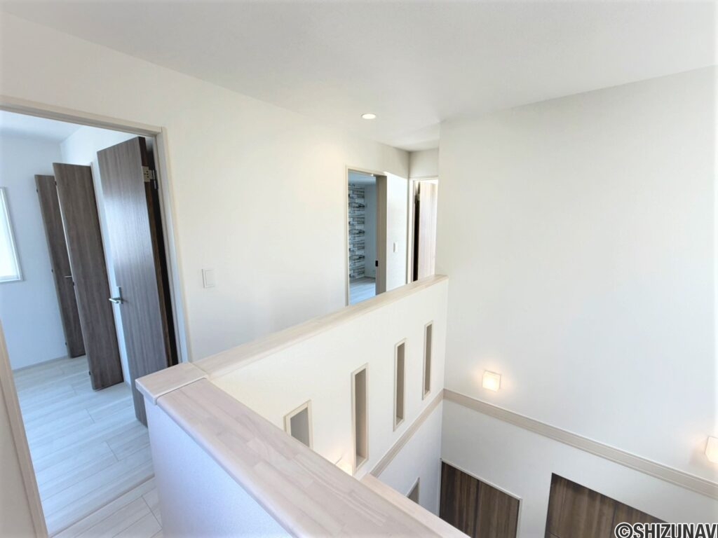 ３号棟　２階廊下