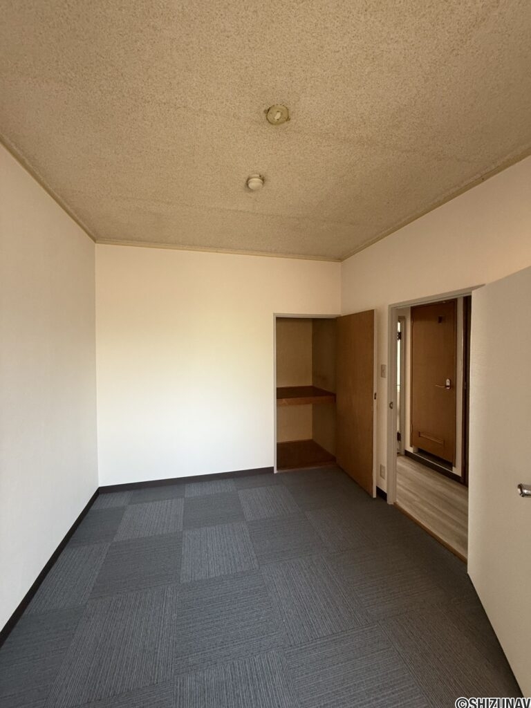 東カンマンション　収納