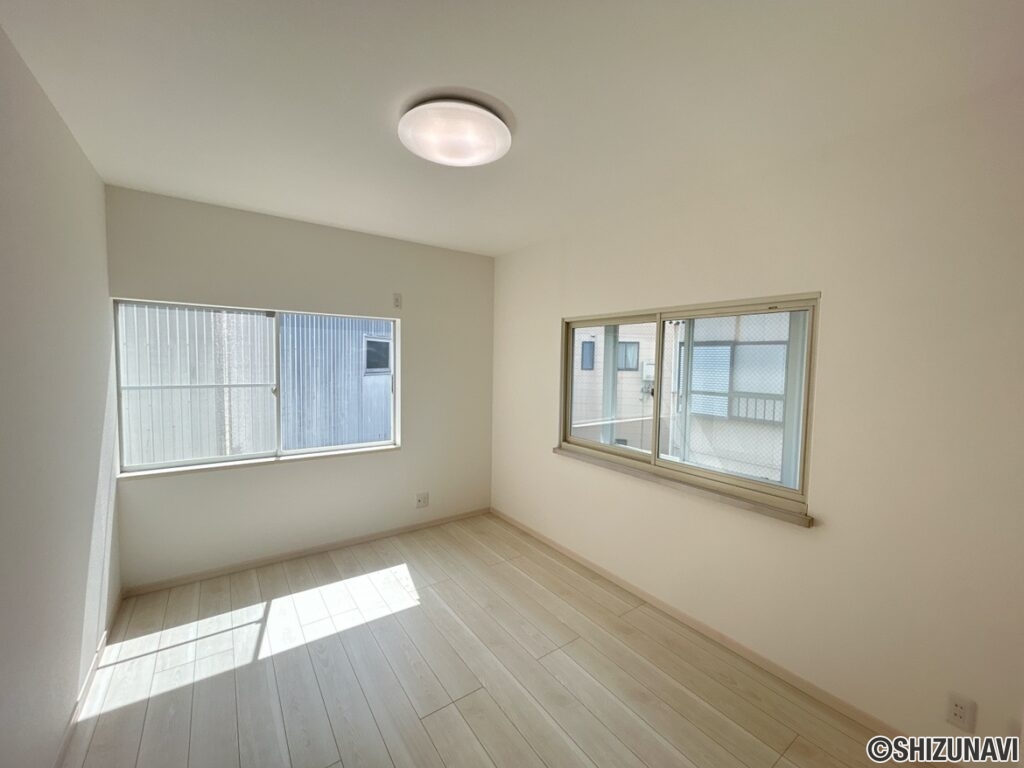 2階西側洋室