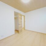 中丸【リフォーム後】2階北側6帖洋室