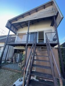 勝俣　2階入り口