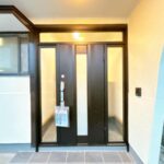 中丸【リフォーム後】玄関（外観）