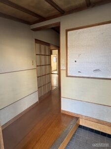 玄関①