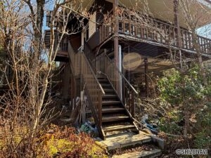 裾野市須山　十里木別荘地内　中古戸建