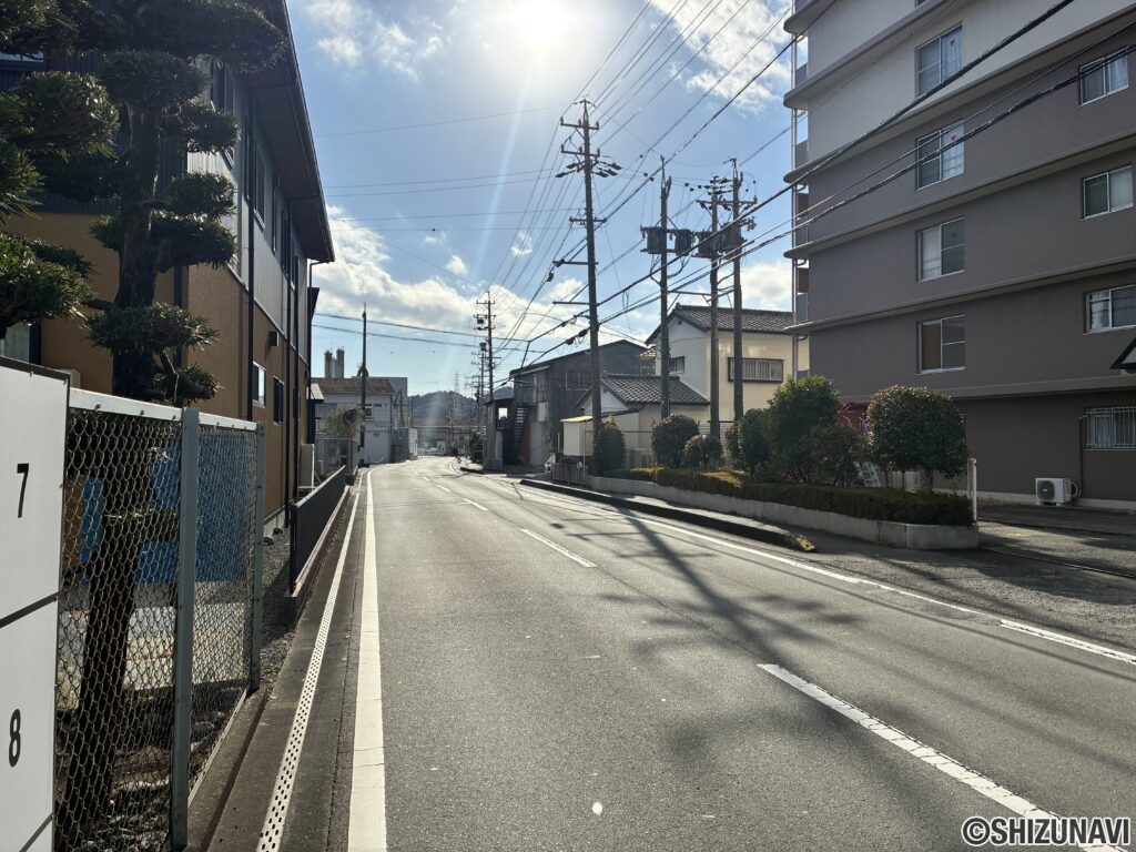 ベルメゾン富士川　3階　4LDKの画像