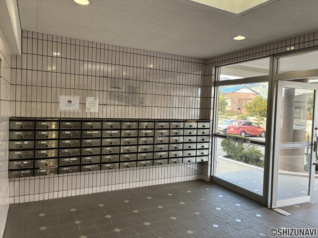 ベルメゾン富士川　3階　4LDKの画像